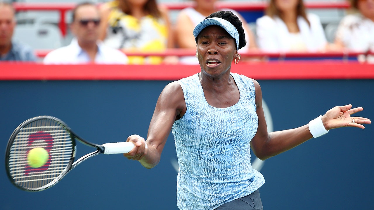 Venus Williams advances in three-set win at Montreal